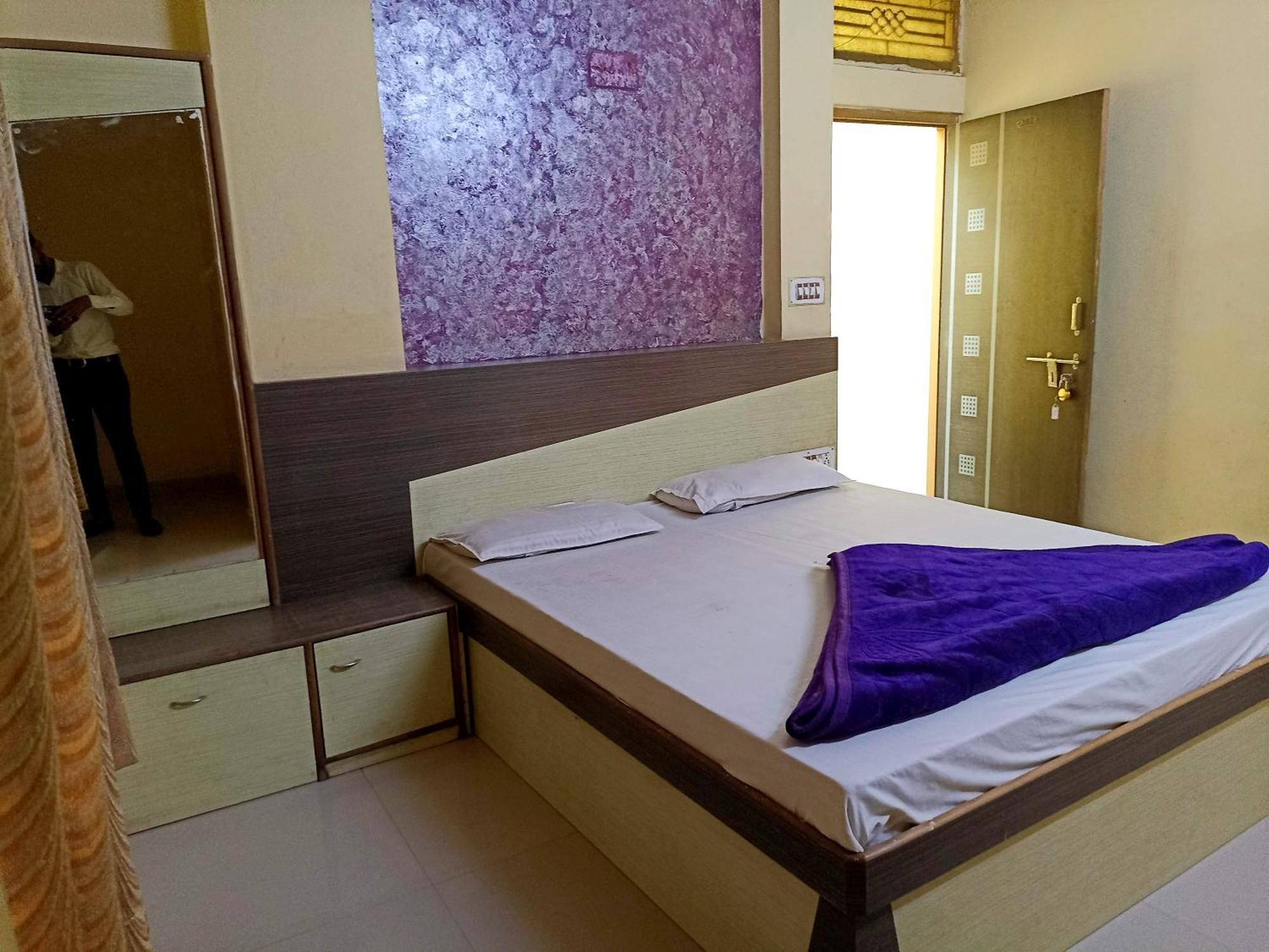 Hotel Shreeji Arpan Nāthdwāra Zimmer foto
